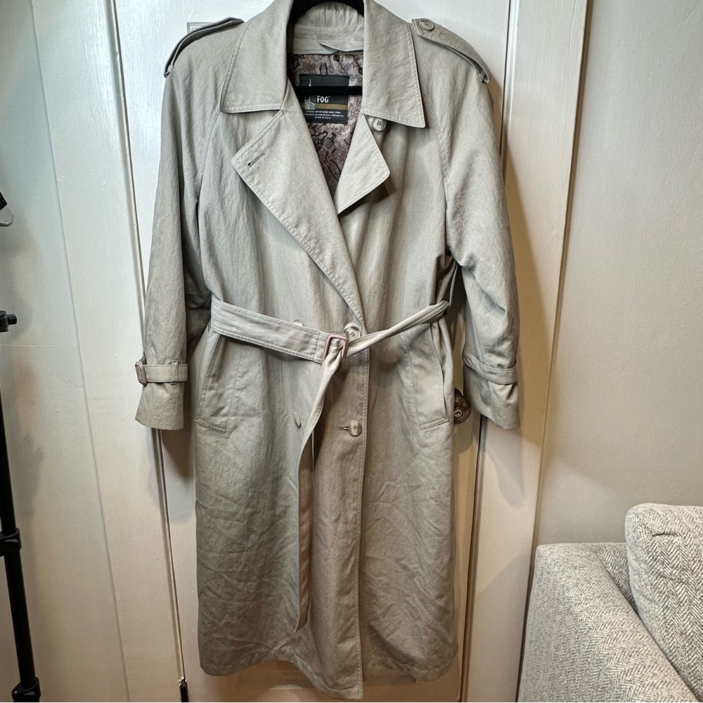 LONDON FOG STONE COLOR WOMENS TRENCH W REMOVABLE THINSULATE LINED INTERIOR SZ 8P